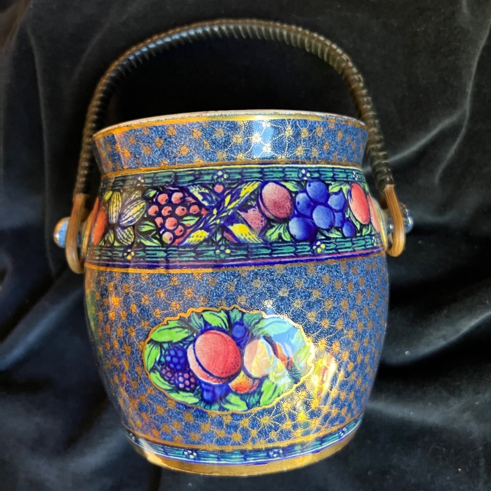 Lovely Vintage Minton ‘Rotique’ Biscuit Barrel. Made in England.